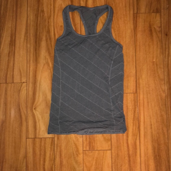 Lululemon Grey tank top - Picture 3 of 5